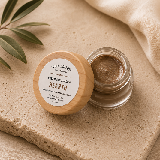 Hearth Cream Eye Shadow/Warm bronze with golden depth