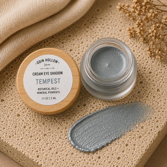 Tempest Cream Eye Shadow
Stormy blue-grey with a luminous finish